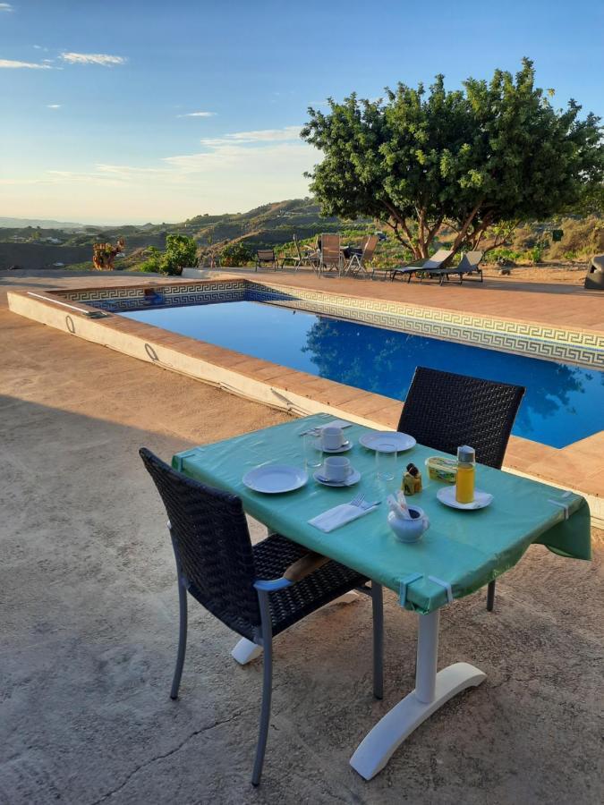 Casa Montana Velez-Malaga B&B Eksteriør billede